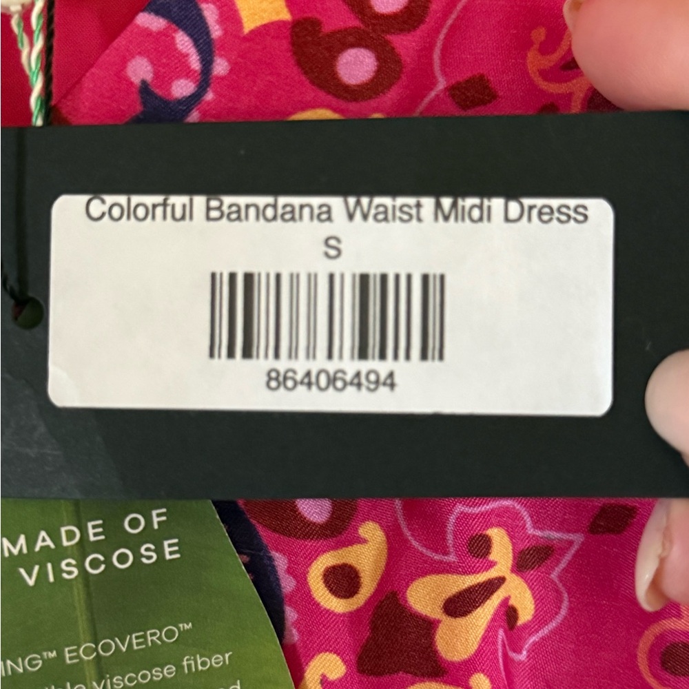NWT Farm Rio Bandana midi dress
Vibrant Multicolor Wrap Dress - Picture 7 of 14